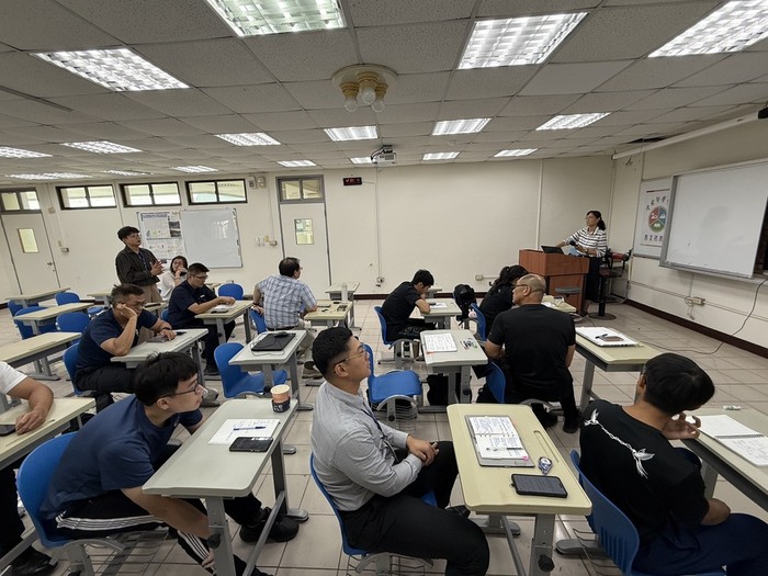 消防所研究生提出問題與討論