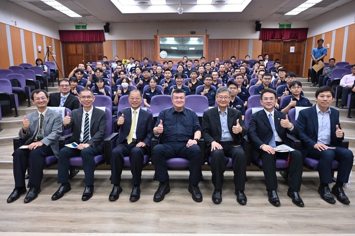 114防災科學與災害治理學術研討會全體師生合照