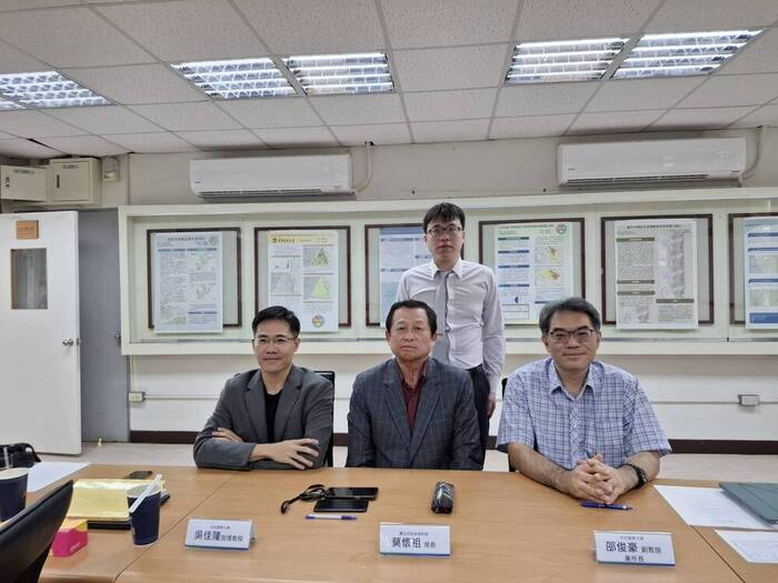 陳俊宇：應用工作安全分析於消防人員執行特定場域火災搶救作業風險評估-以臺北市為例