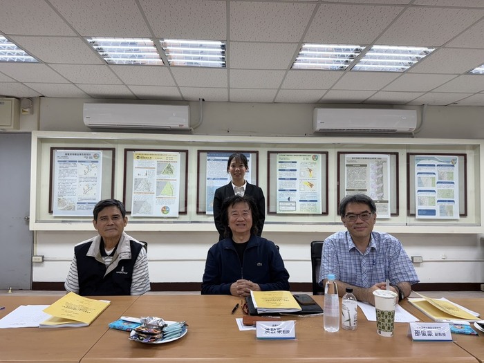 曾映竹：影響國中小學生地震時避難疏散行為之建構因子關係性研究