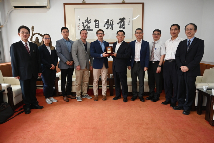 美國在台協會(AIT)四位顧問於10月27日蒞臨本所參訪