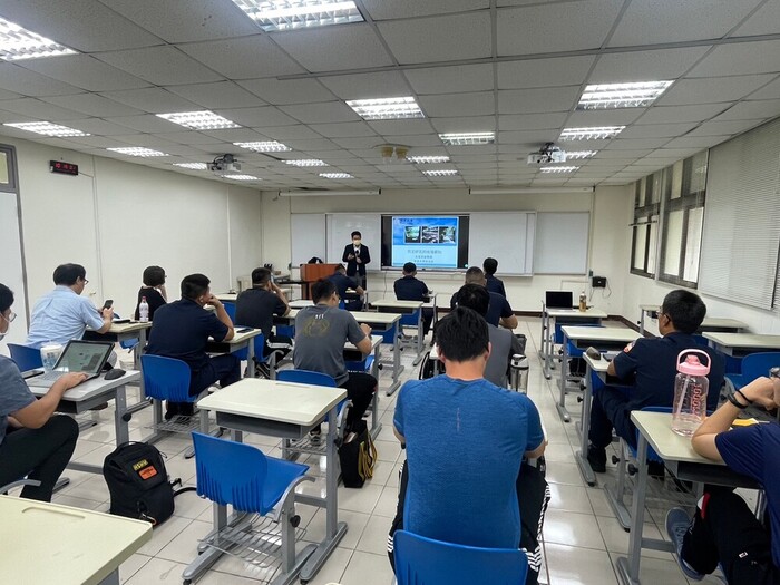 東吳大學政治學系左宜恩副教授專題演講