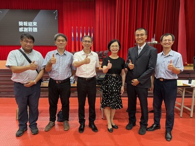 冷主任蒞臨本校演講